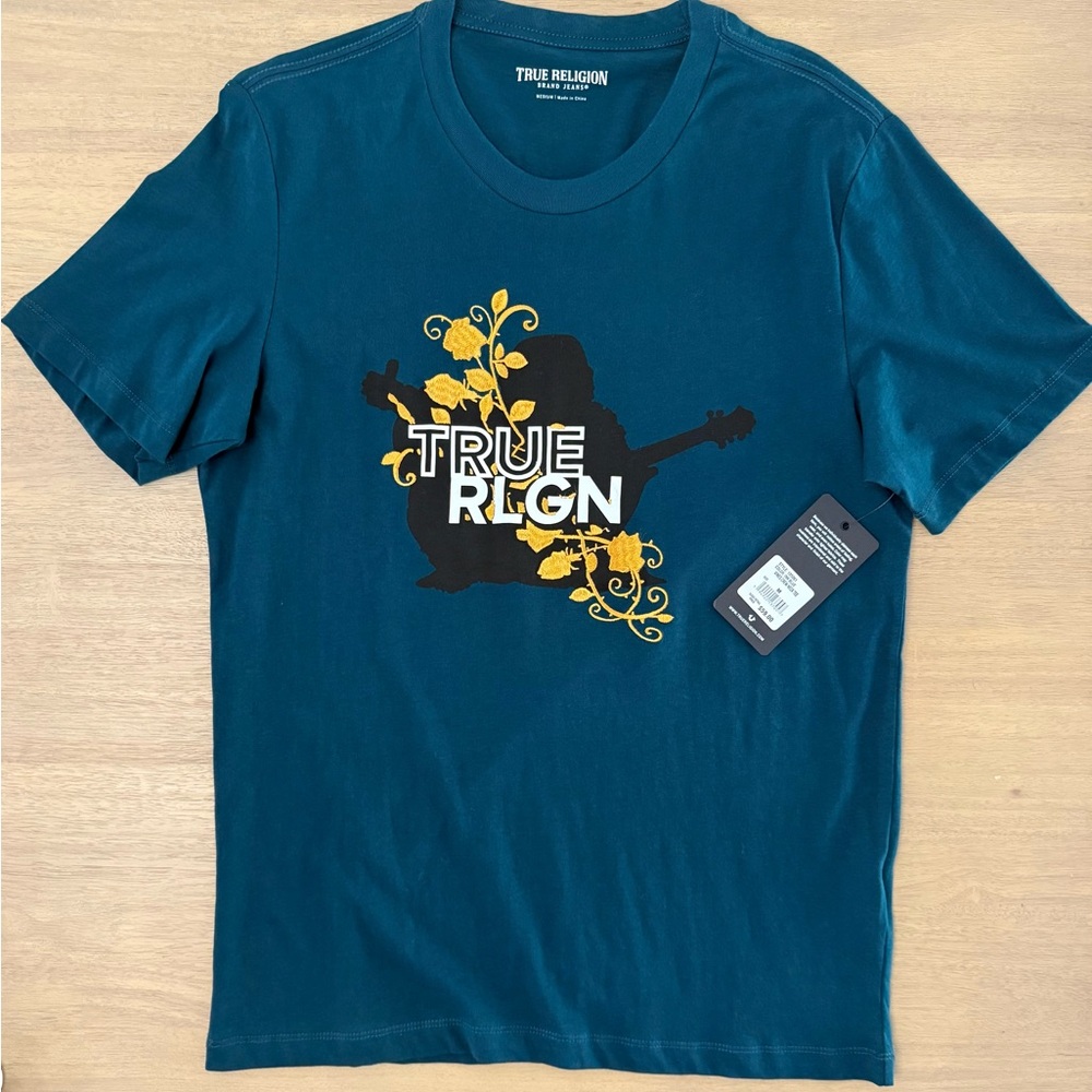 True Religion Men's Teal and Yellow Graphic Tee